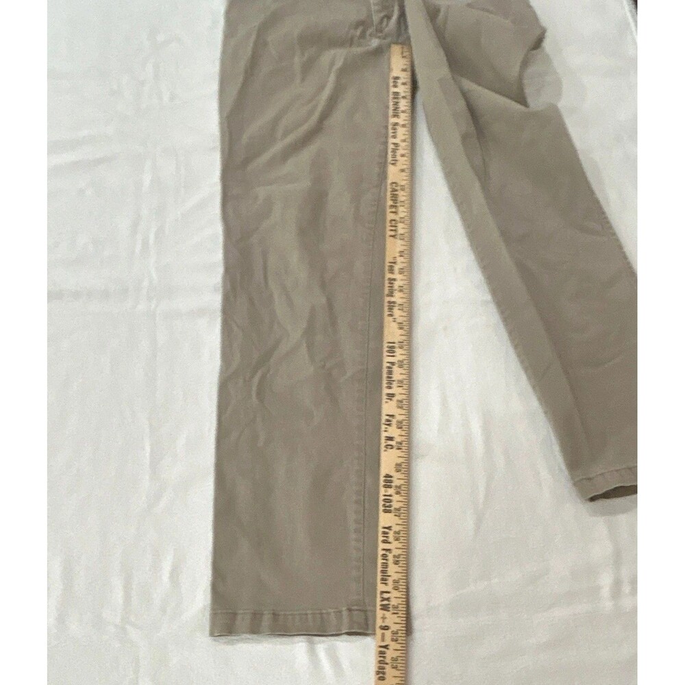 Wrangler Men’s Beige Chino Pants Relaxed Fit Straight Leg StretchTwill 30x320097 - Picture 3 of 13